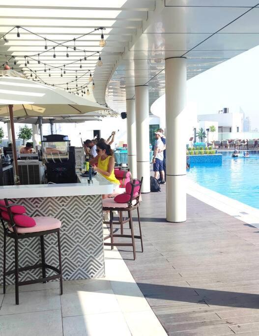Amazing Apartment With Infinity Pool Dubaj Kültér fotó