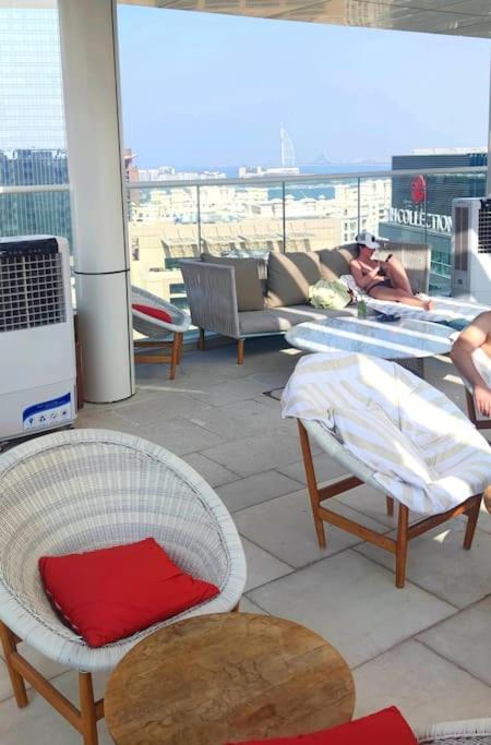 Amazing Apartment With Infinity Pool Dubaj Kültér fotó